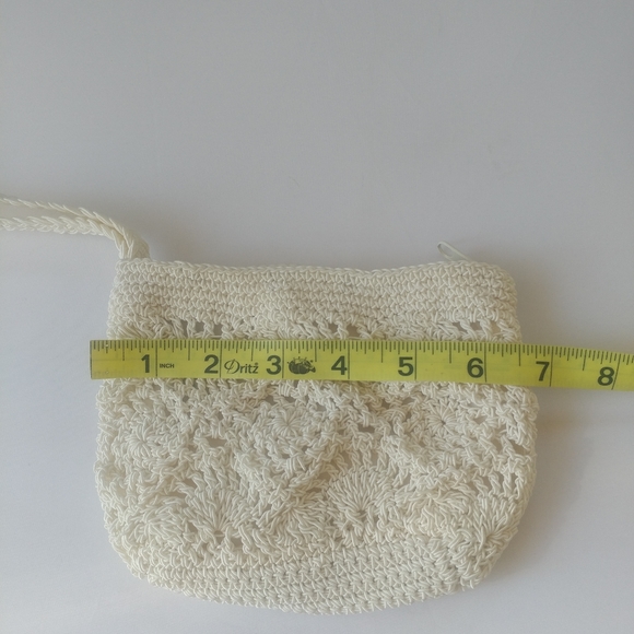 Kithie Lee Cream Wristlet Coin Purse - Picture 5 of 6
